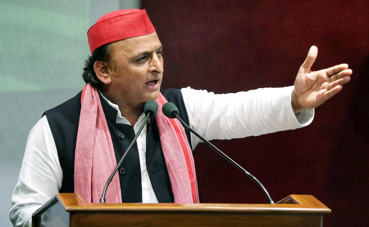 जानबूझकर बाबासाहेब को अपमानित करने का काम करती है भाजपा : अखिलेश यादव